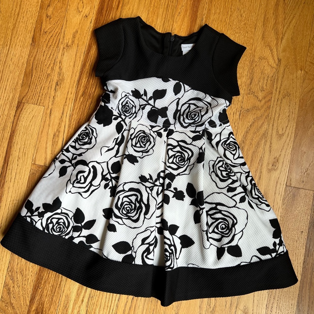 NWOT Girls Size 4 Black and White Dress